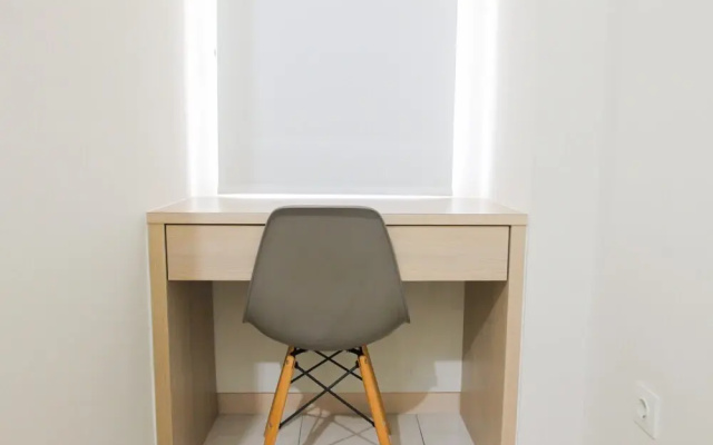 Comfy 2 Bedroom at The Springlake Apartment by Travelio