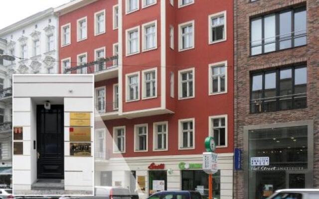 Отель Boutique Hotel Mittendrin Berlin Германия, Берлин - отзывы, цены и фото номеров - забронировать отель Boutique Hotel Mittendrin Berlin онлайн вид на фасад