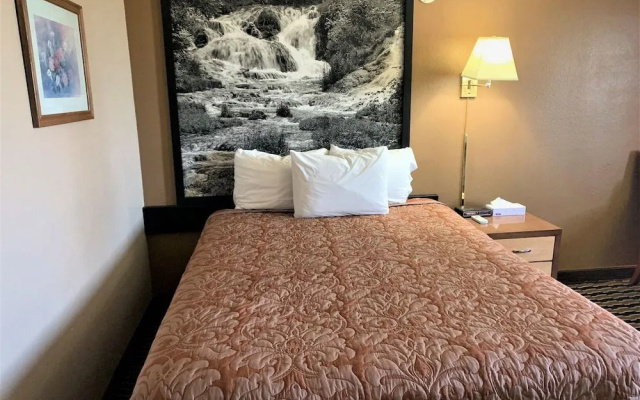 Travelodge by Wyndham Yankton