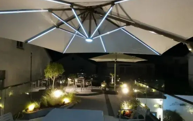 Suzhou Banshandu Hillside Pool Holiday Meisu (Taihu Xishan Island Branch)