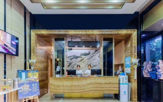 Dream Face Hotel