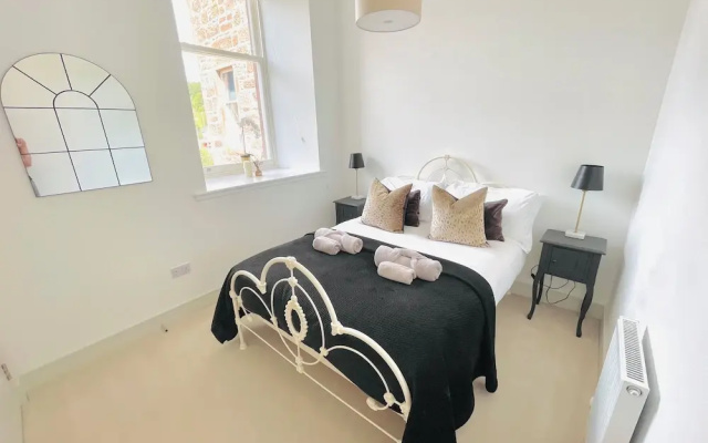 Great Glen Townhouse