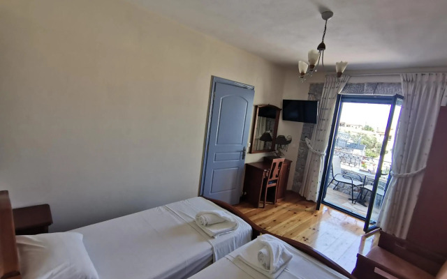 Taletos Apartments