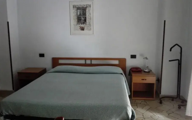 Hotel Mira