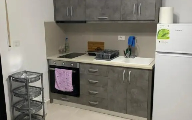 Leko’s apt 106