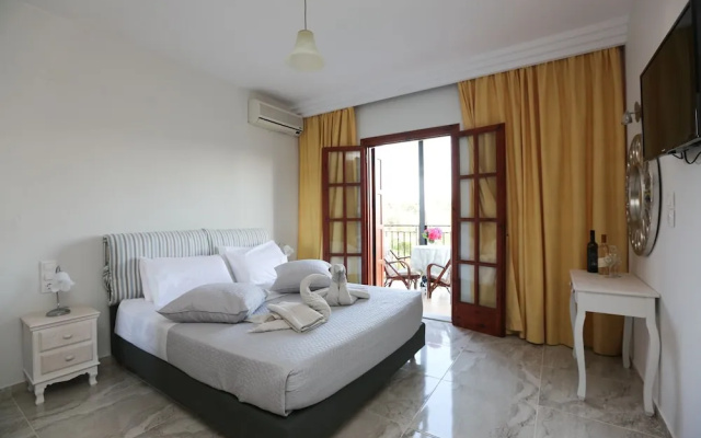 Theodora Studios & Suites