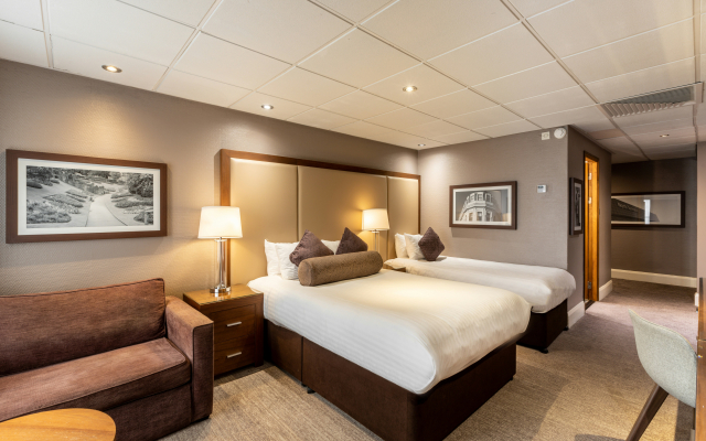 Sandman Signature London Gatwick Hotel