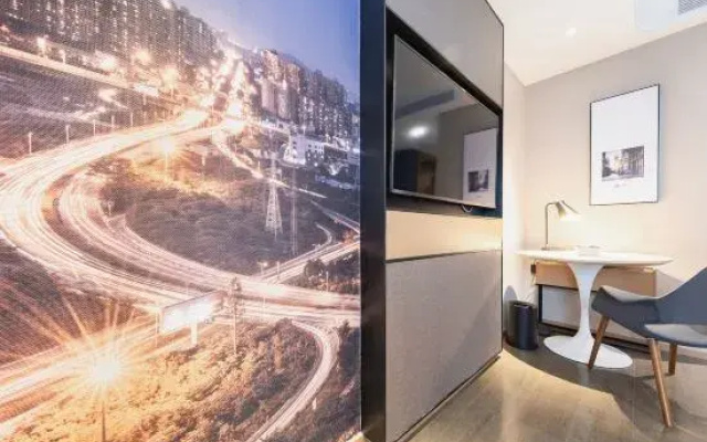 Atour Hotel Shenzhen Longgang Shiyaling Metro Station
