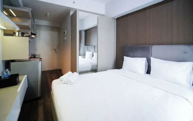 Homey and Simple Studio at Tanglin Supermall Mansion Apartment