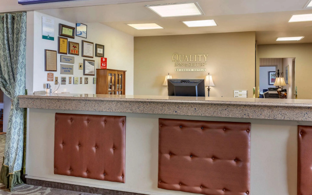 Quality Inn & Suites