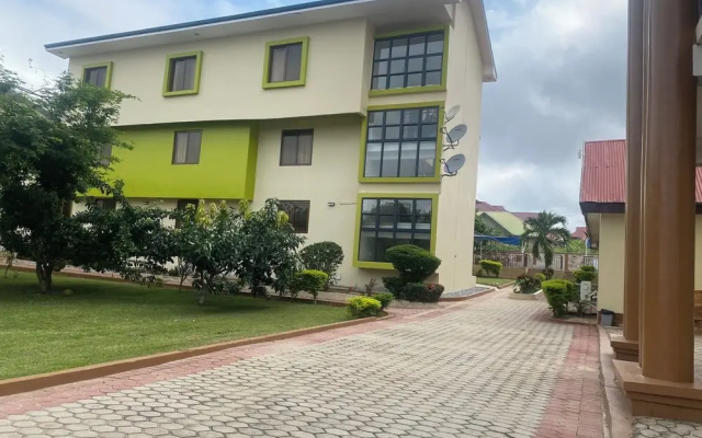 Excelsa Lodge