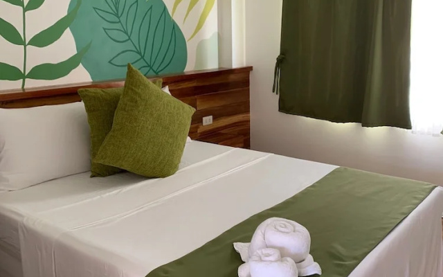 Royal Suites Port Barton