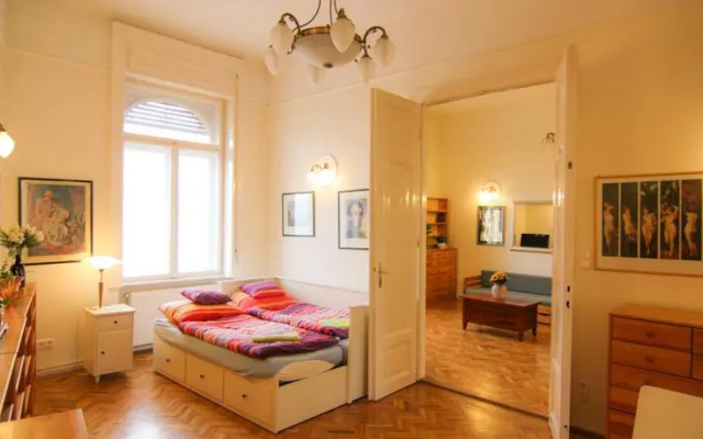 Ginger Apartmans