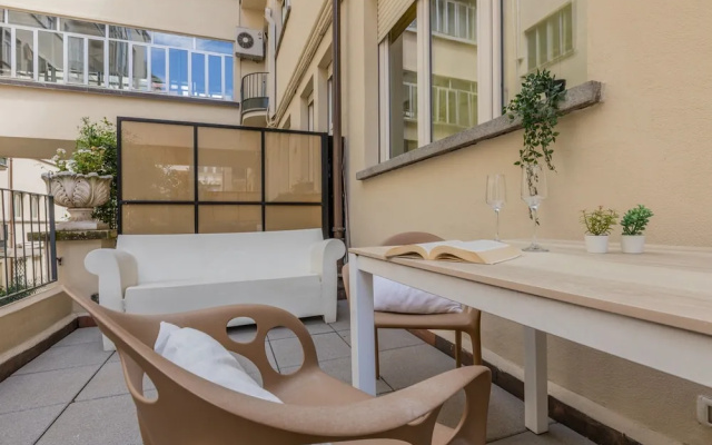 Elegant Home With Terrace by Wonderful Italy