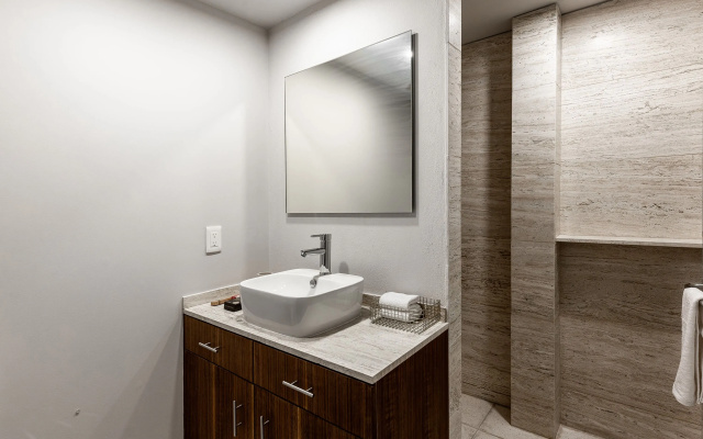 Casai Roma | 2BR | Cozy Retreat