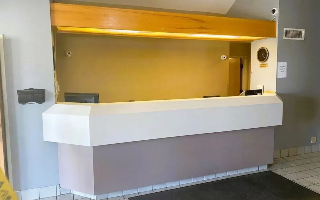 Sleep Inn Airport