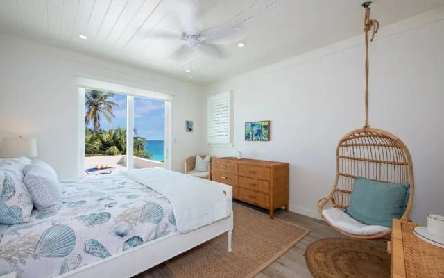 Pineapple House 4 Bedroom Home