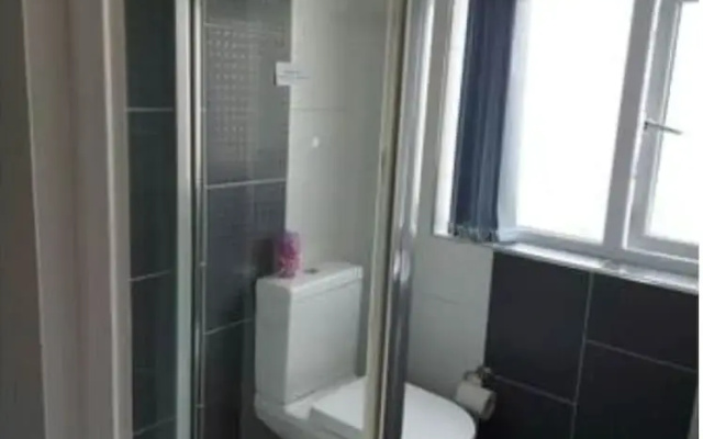 Room-apple House Wembley Twin Room Share