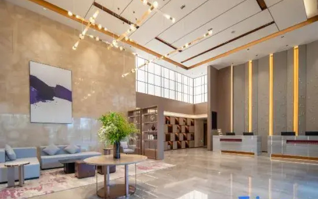 Lavande Hotel (Nanchang Jinxian Wuyue Plaza)
