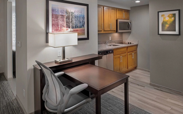Homewood Suites by Hilton St. Louis Westport