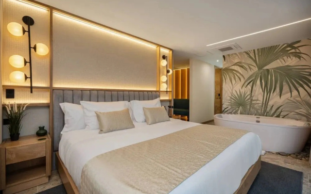 LIN Hotel Junior Suite 503