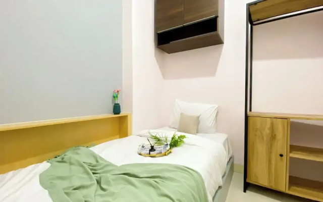Good Deal And Homey 2Br Green Pramuka City Apartment