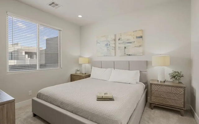 Relax In Style 4 Bedroom Townhouse