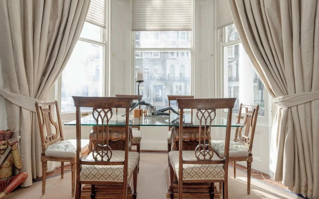 Charming 2 Bedroom Flat - Knightsbridge