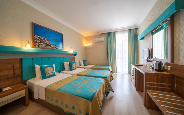Отель Miarosa Kemer Beach