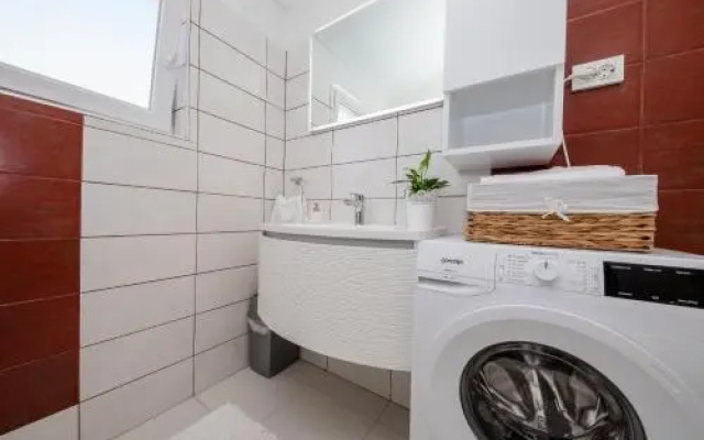 Apartments Luka