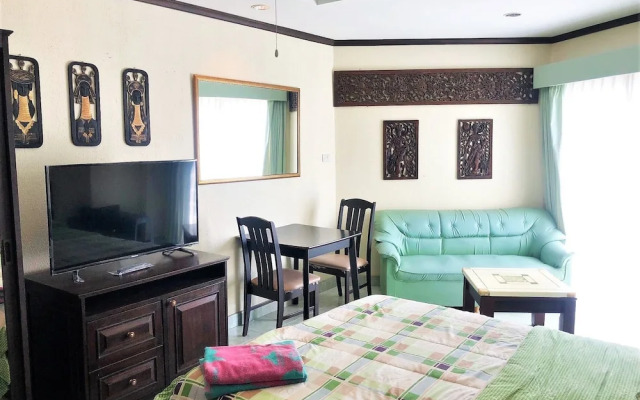 15th Floor Sea View Apartment - Sleeps 2