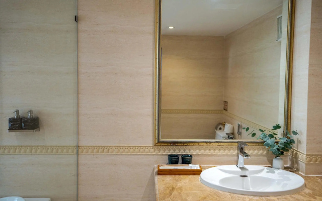 Alagon City Hotel & Spa