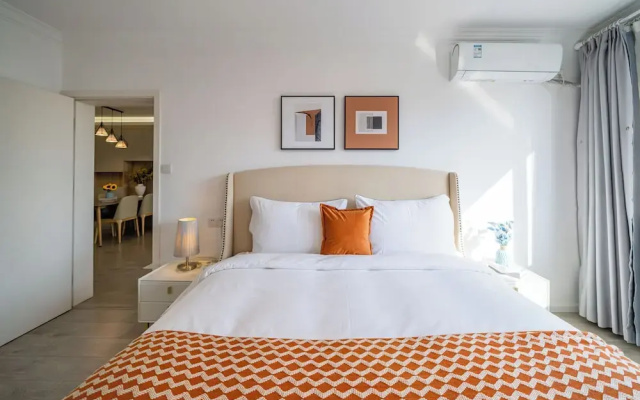 Tyms Jinhongqiao High-End 3BR 2BA