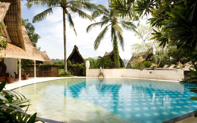 Отель Kupu Kupu Barong Villas & Tree Spa