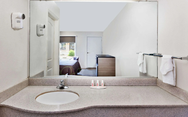 Super 8 by Wyndham Ringgold/Chattanooga Area
