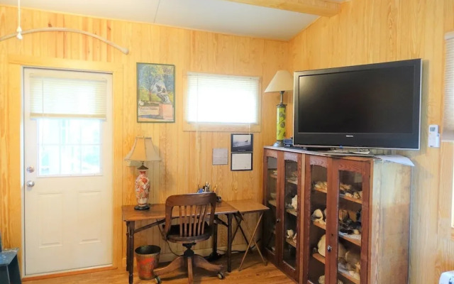 Mananaville 2 Bedrooms 2 Bathrooms Home