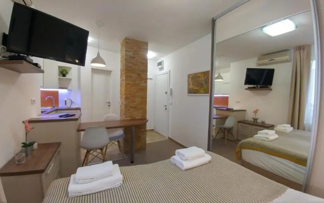 Dafni Apartment