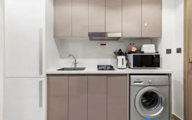 Chic Modern Studio in Meydan Azizi Riviera 26