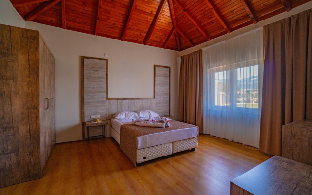 Senza Garden Holiday Club