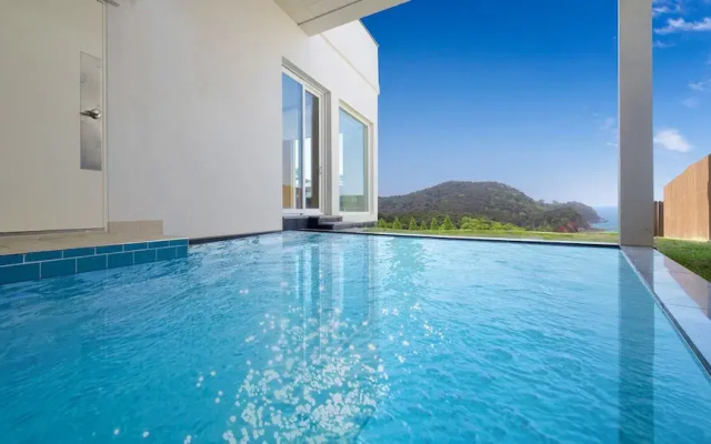 The Mare Pool Villa Pension