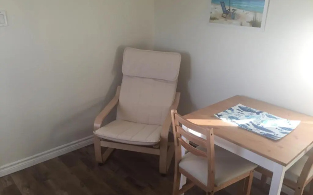 Gillies by the Sea Apartment and Suite