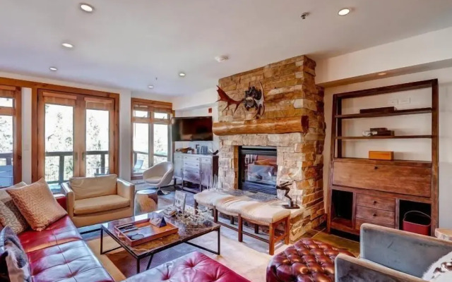 Premier 3 Bedroom Timbers Ski in, Ski out Vacation Rental at the Timbers With the Best Access to Skiing in Keystone