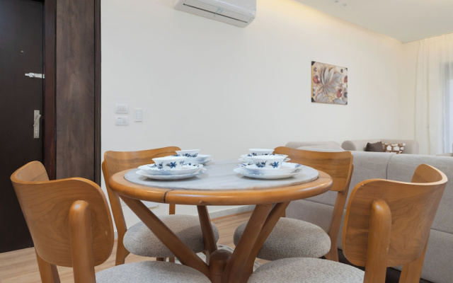 ALSAWAH 2BR Garden - Lake View Residence