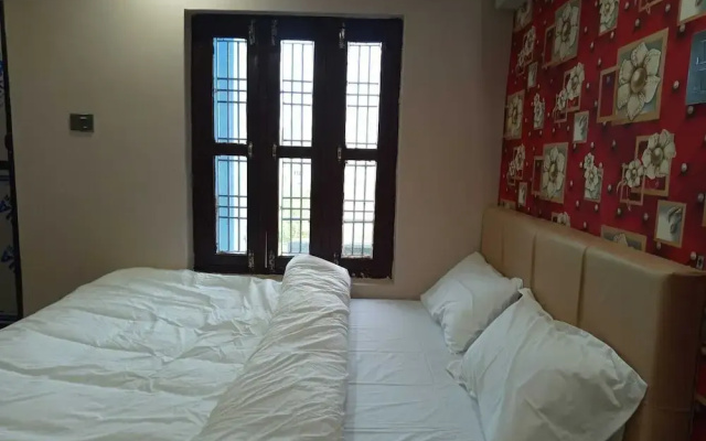 Hotel Dev Inn