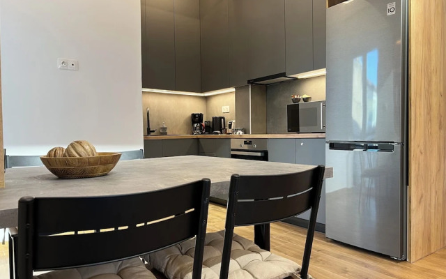 Acropolis Golden View Penthouse