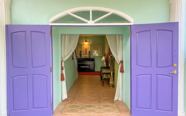 Russell Villas Garden House