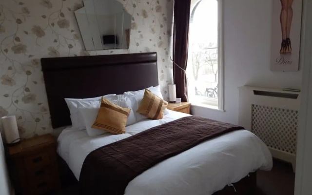 3 Norfolk Square Guest House
