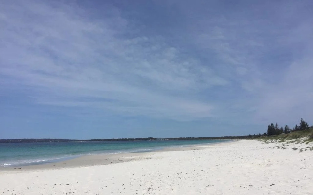 Hayes Beach House, Jervis Bay - Pet Friendly Award Winner - Fireplace
