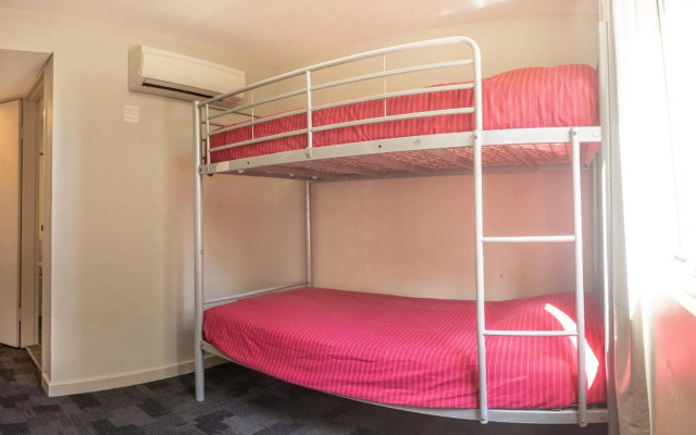 Big Backpackers Hostel