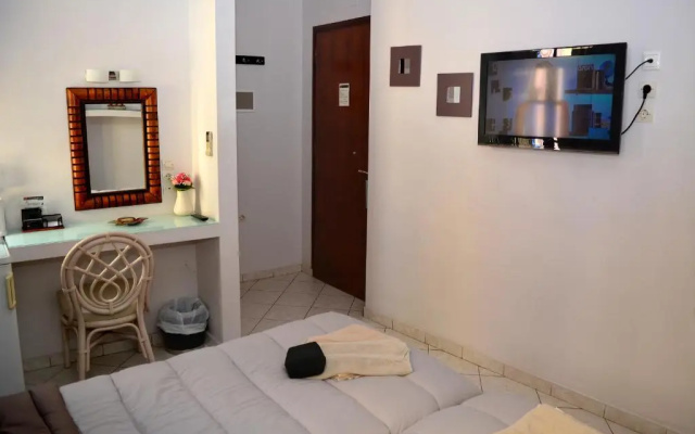 Enetiko Rooms